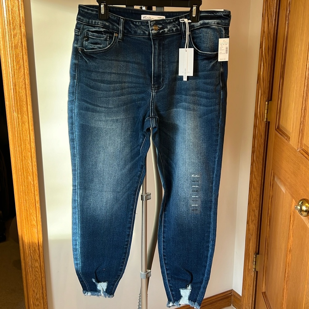 NWT- Maurice’s KanCan size 16w x 28l